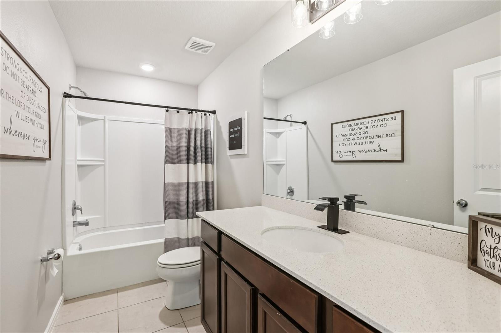 Quartz Counters Throughout!