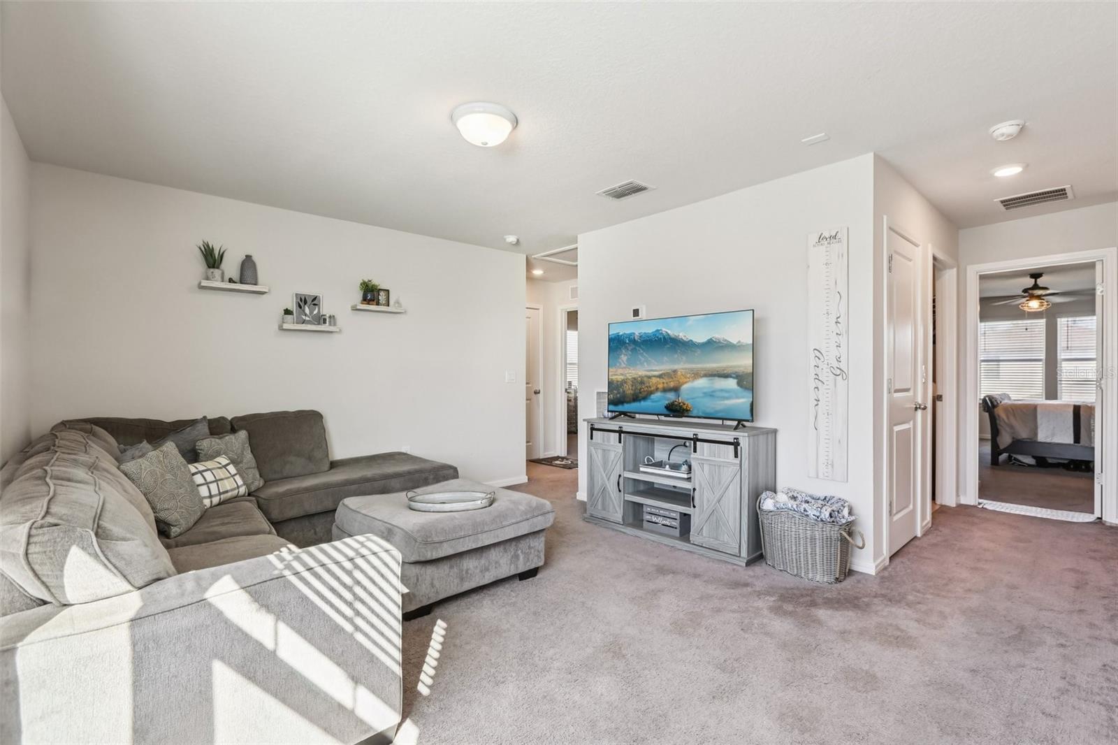 Large Upstairs Loft