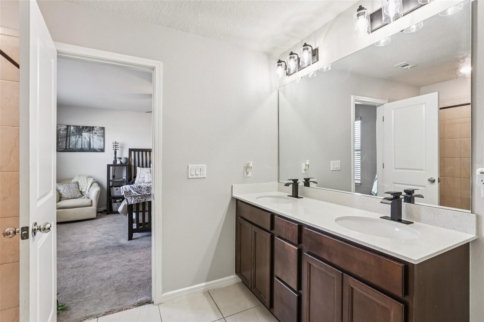 Double Sinks with Upgraded Fixtures!