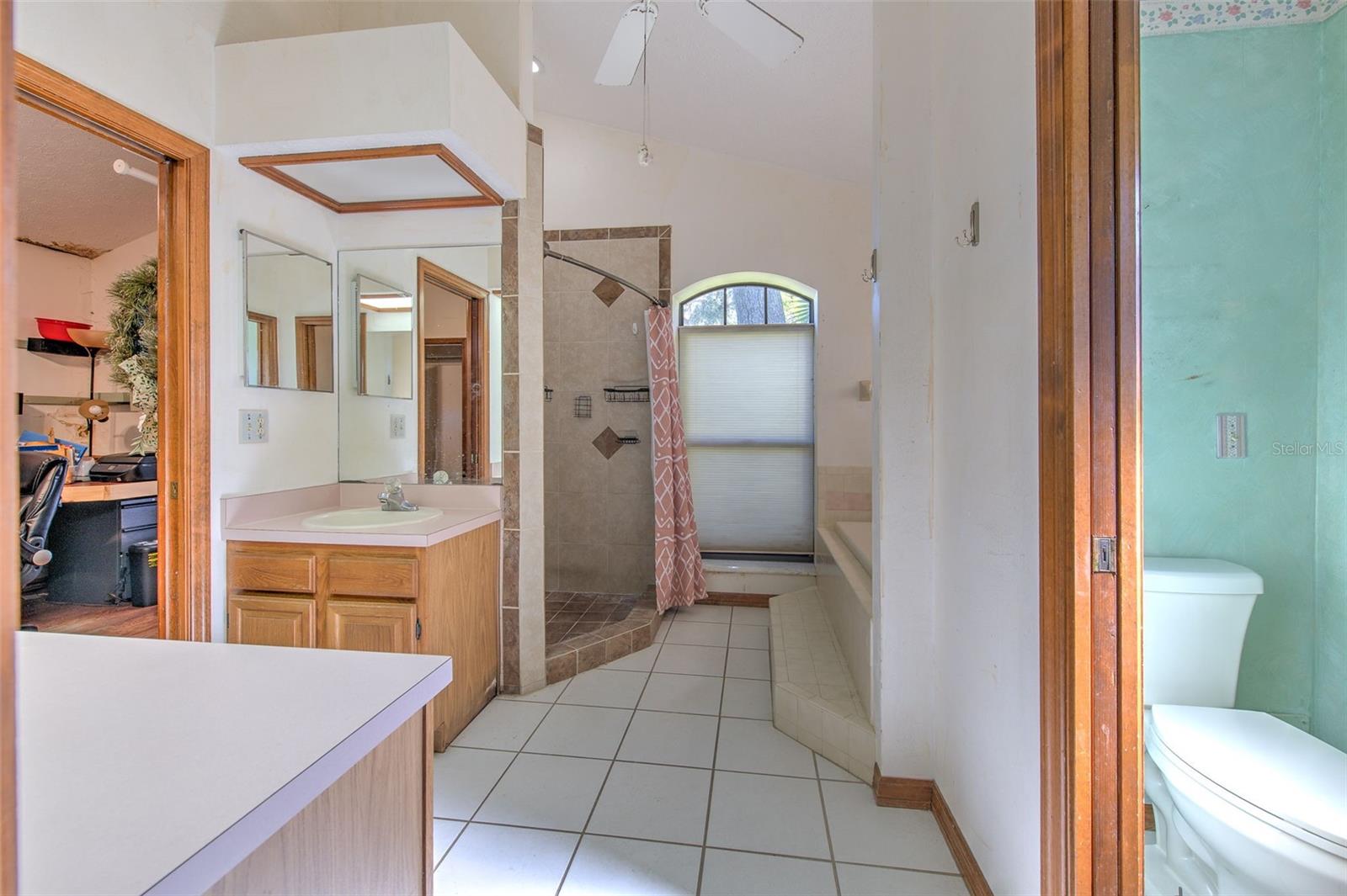 MASTER BATH