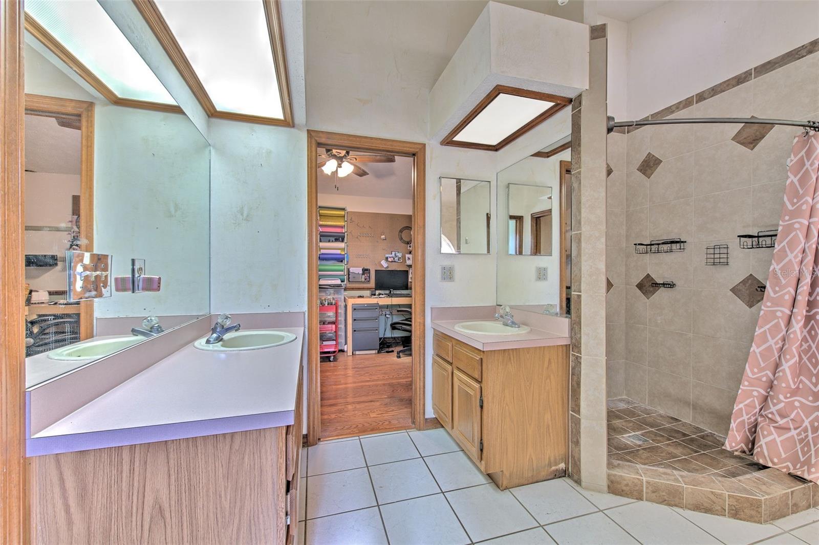 MASTER BATH