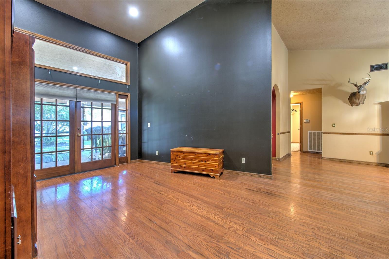 FORMAL LIVING ROOM