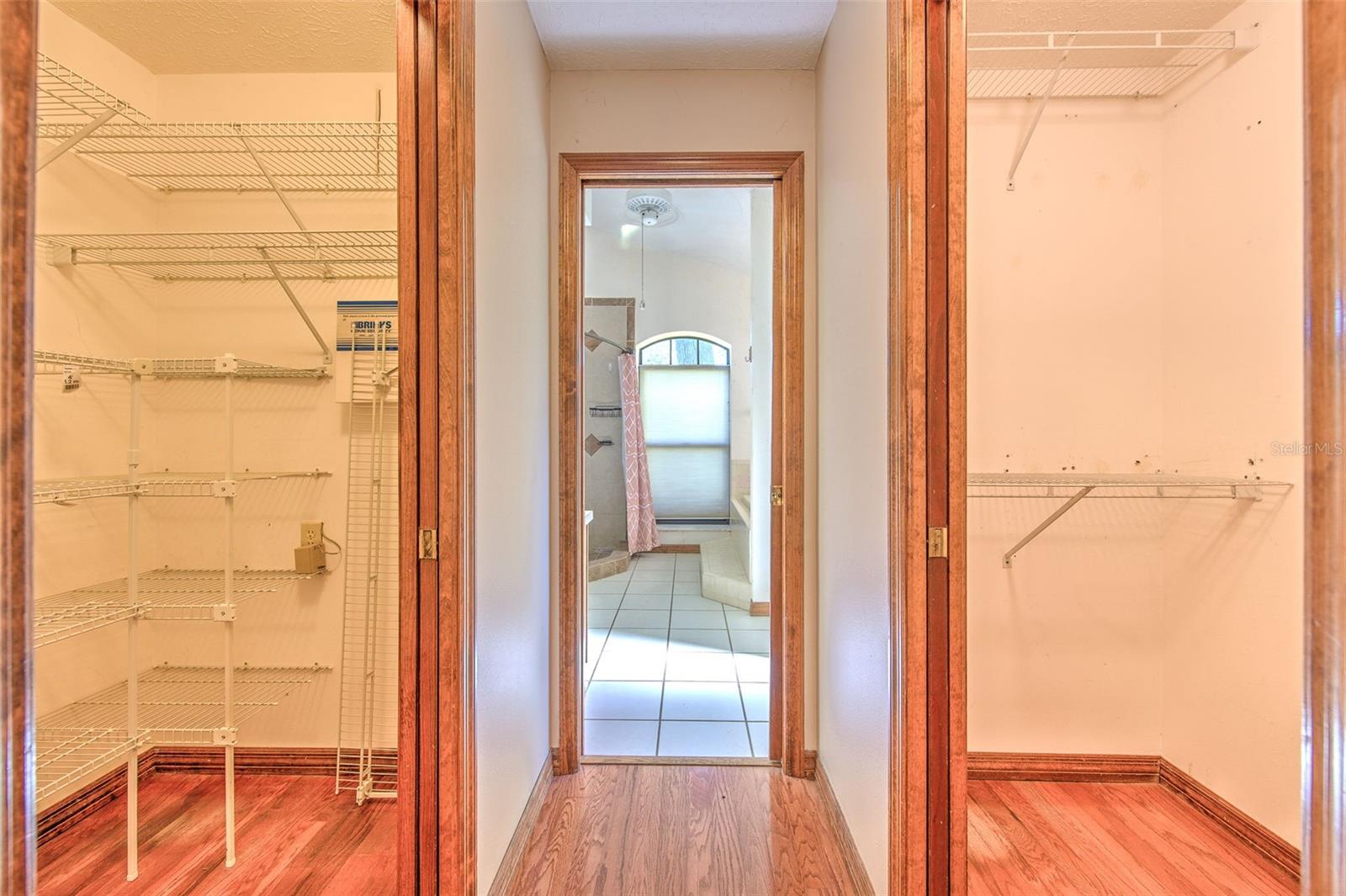 DUAL WALK-IN CLOSETS