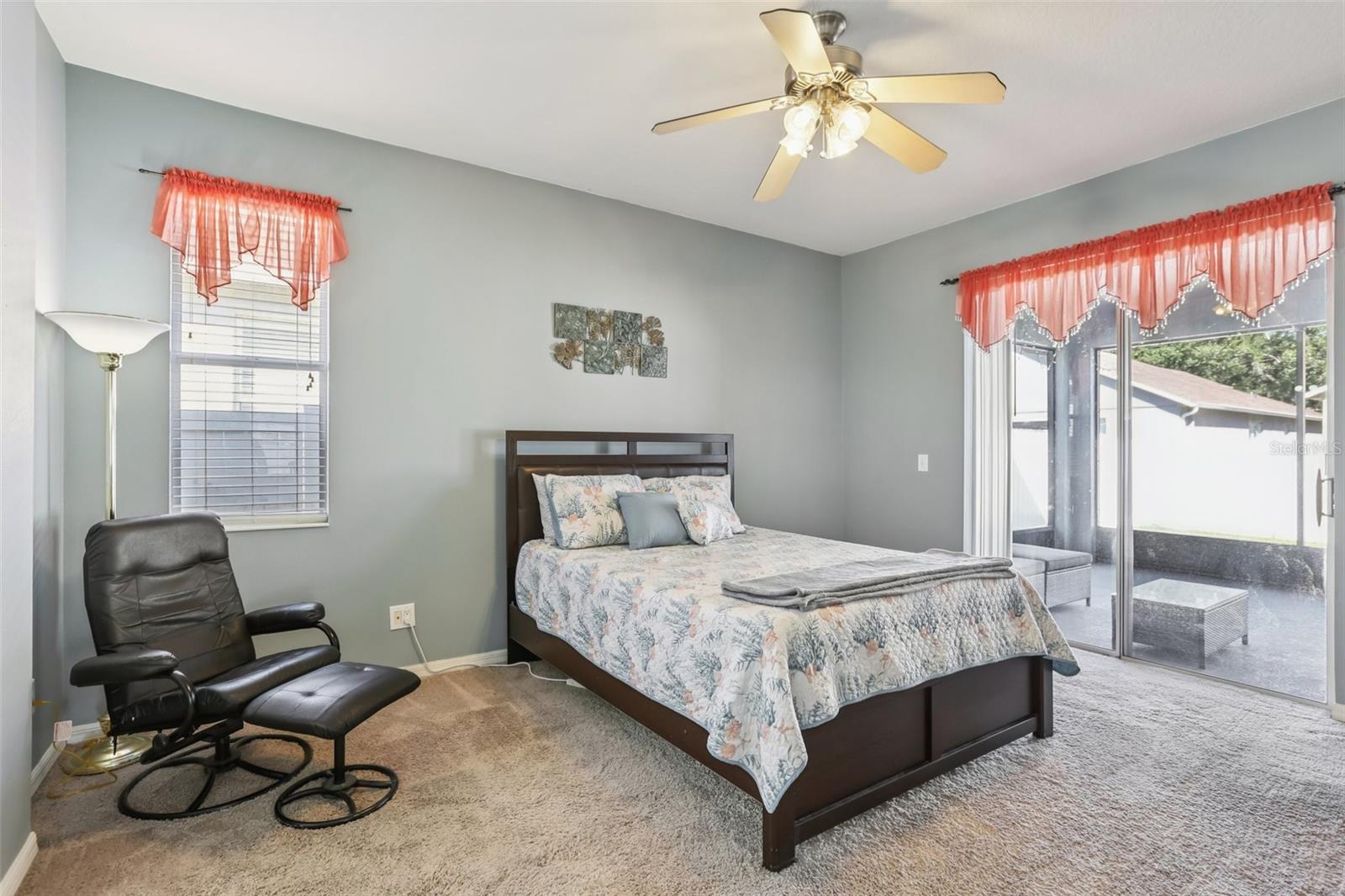 Primary Bedroom w/ En-Suite Bath