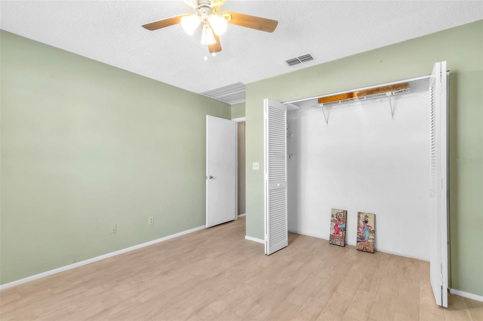 Guest Bedroom Closet