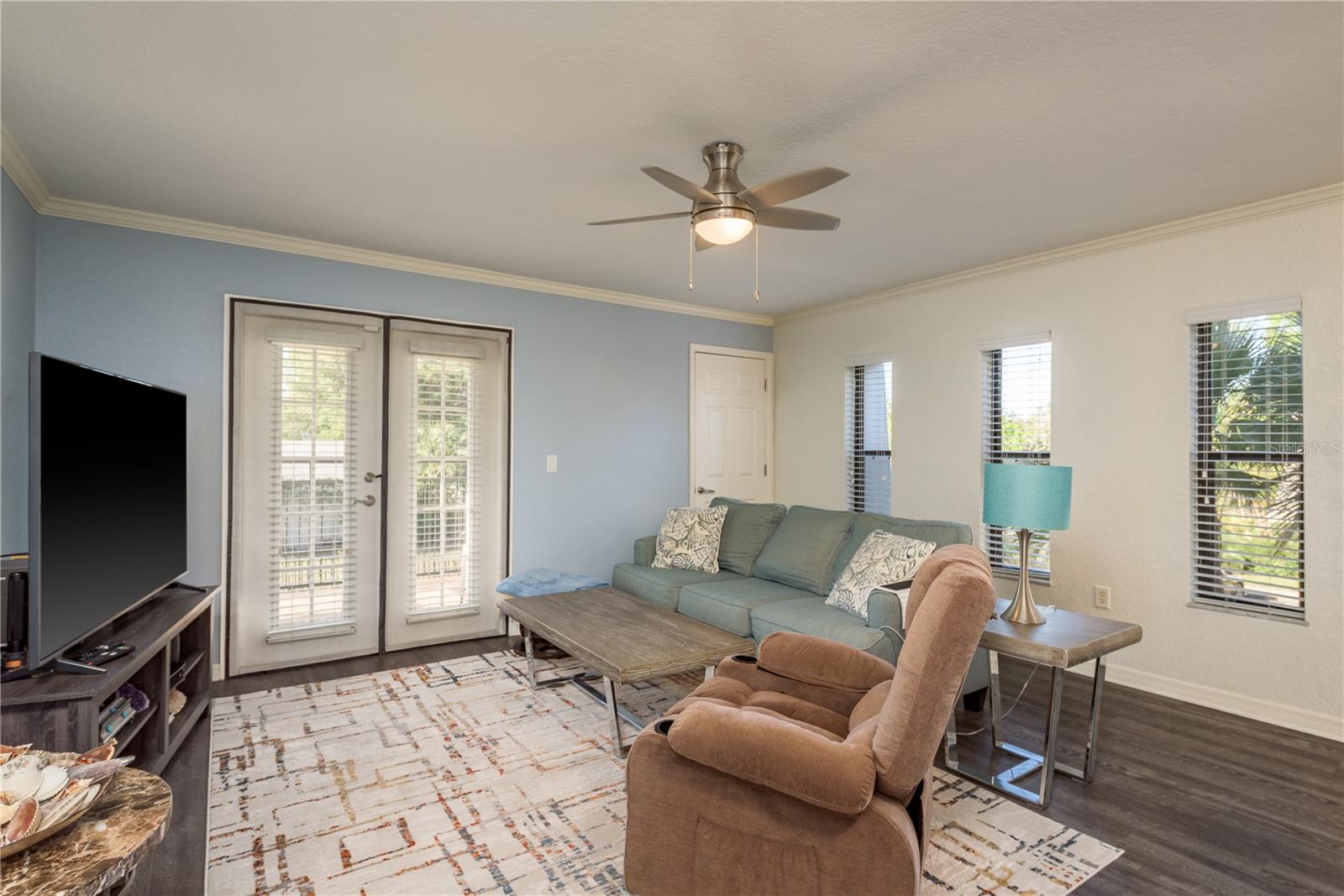 Corner unit provides lots of natural light