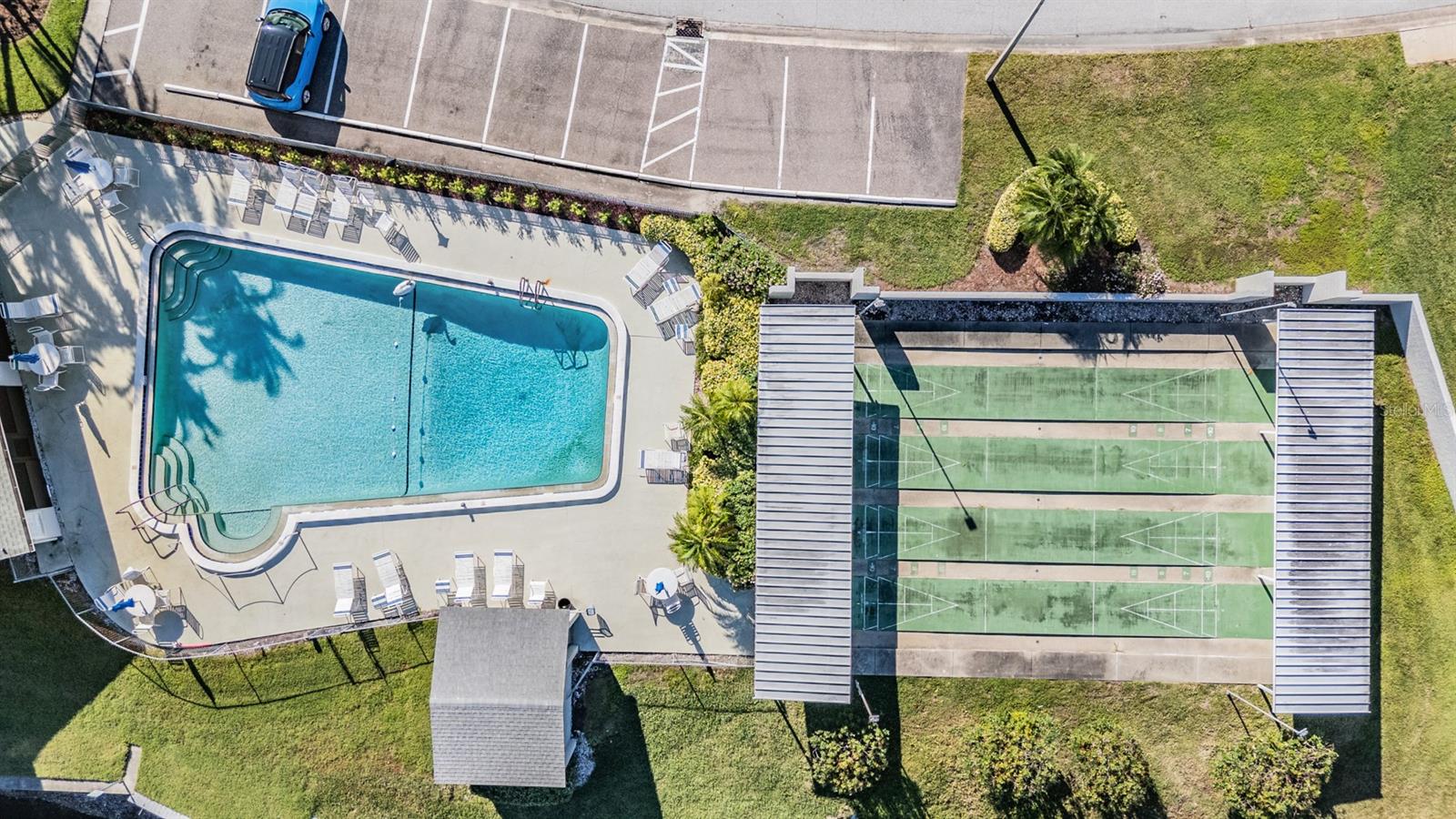 Highland Lakes Condo II Community Pool/Shuffle