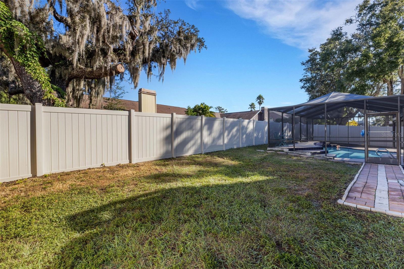 Fully Fenced, 1/4 acre, corner lot