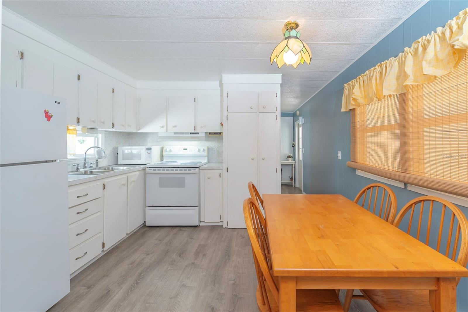 Kitchen and dinette.