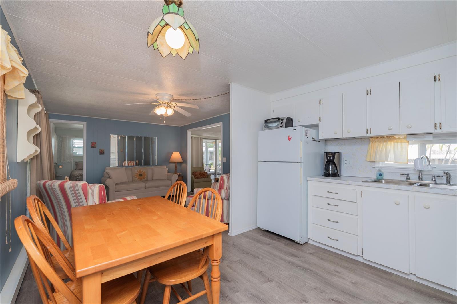 Kitchen and dinette.