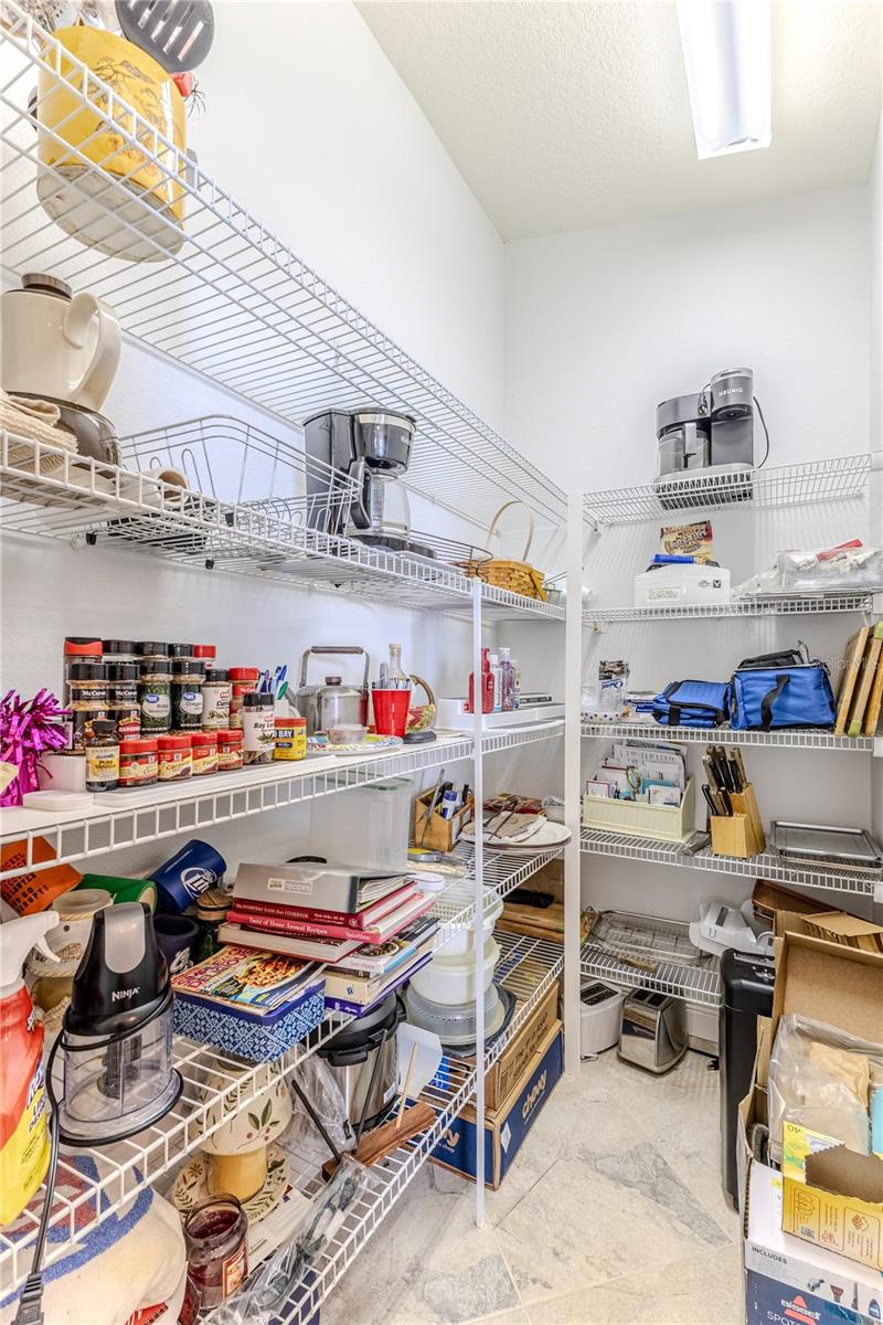 Kitchen pantry