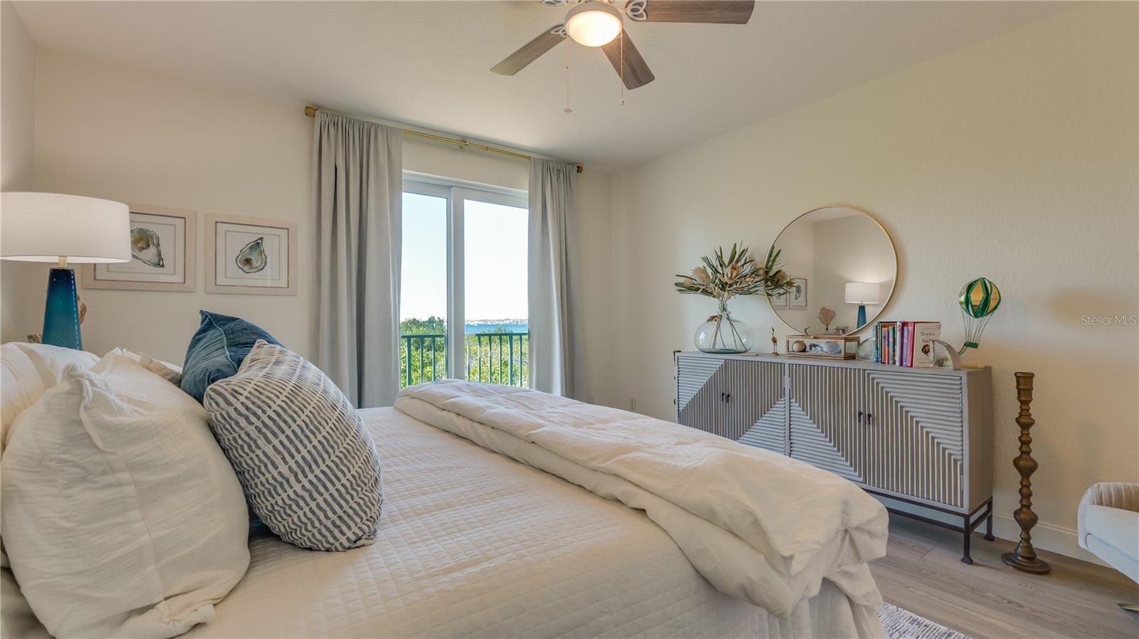 IMAGINE WAKING UP TO THIS VIEW