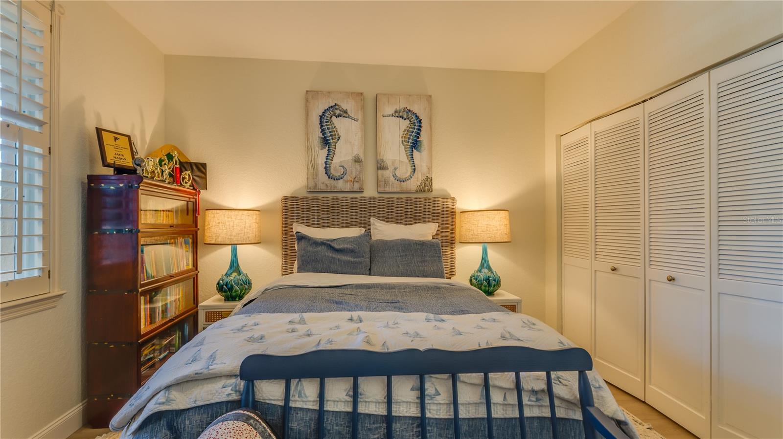 BEDROOM 2