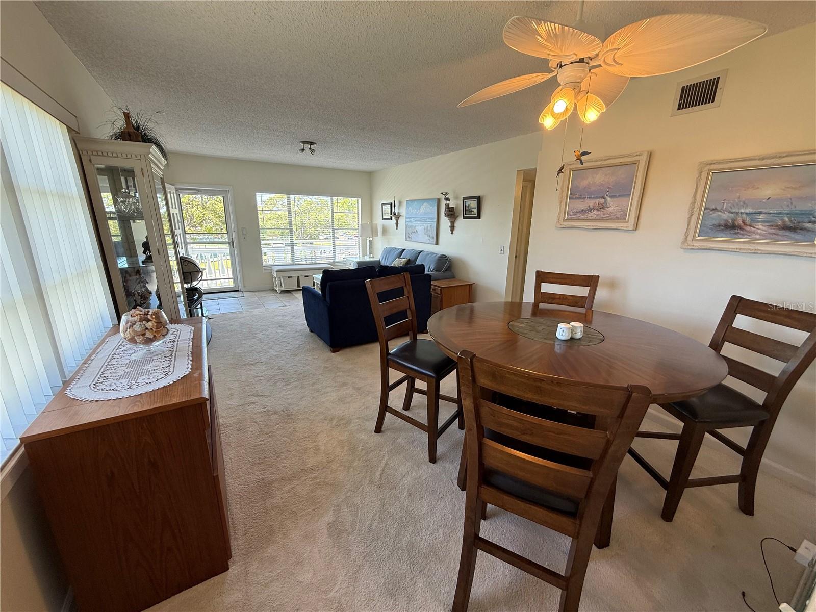 Spacious living/dining combo