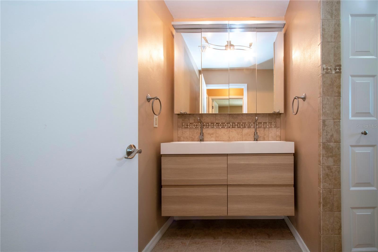 DOUBLE SINK VANITY