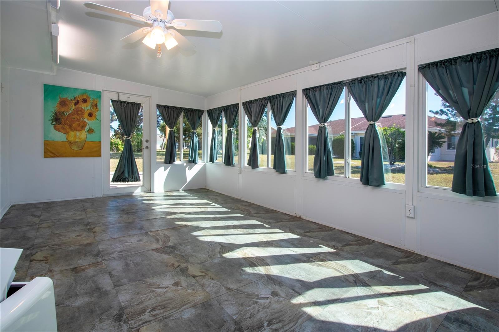 SUNNY FLORIDA ROOM