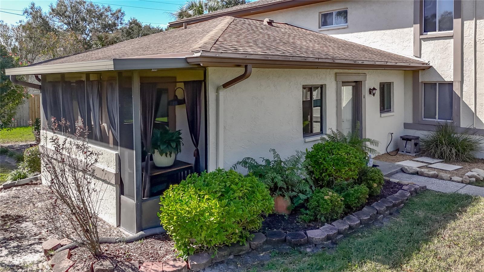 2933 Lichen Lane A - exterior view shows private lanai - no upstairs neighbors!