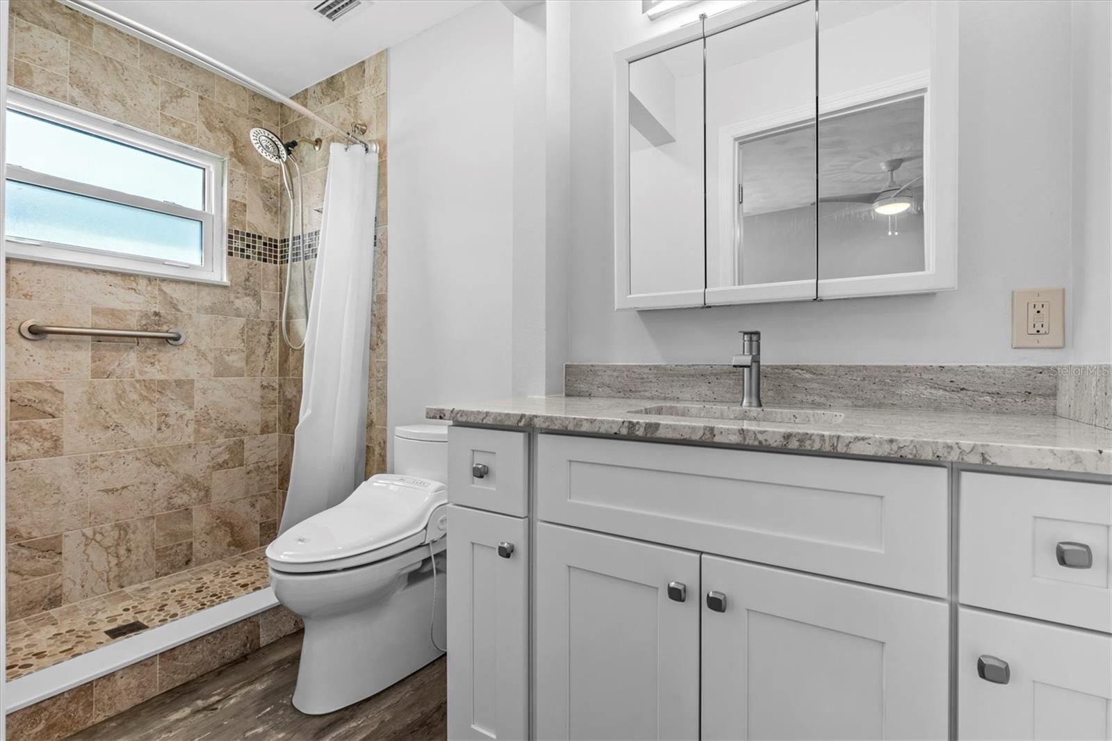 Primary Suite Bathroom