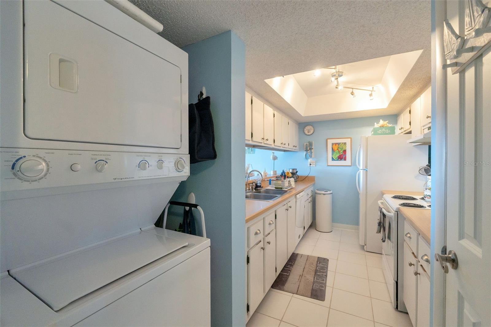 laundry / kitchen