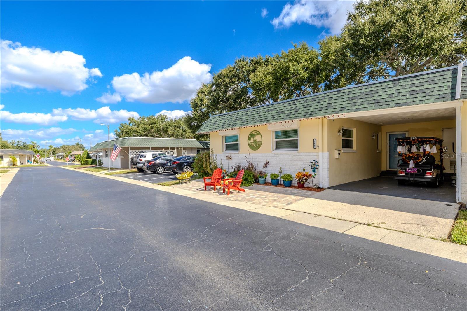 Beautifully kept street within Skye Loch Villas, just minutes from downtown Dunedin’s restaurants, shops, and waterfront parks.