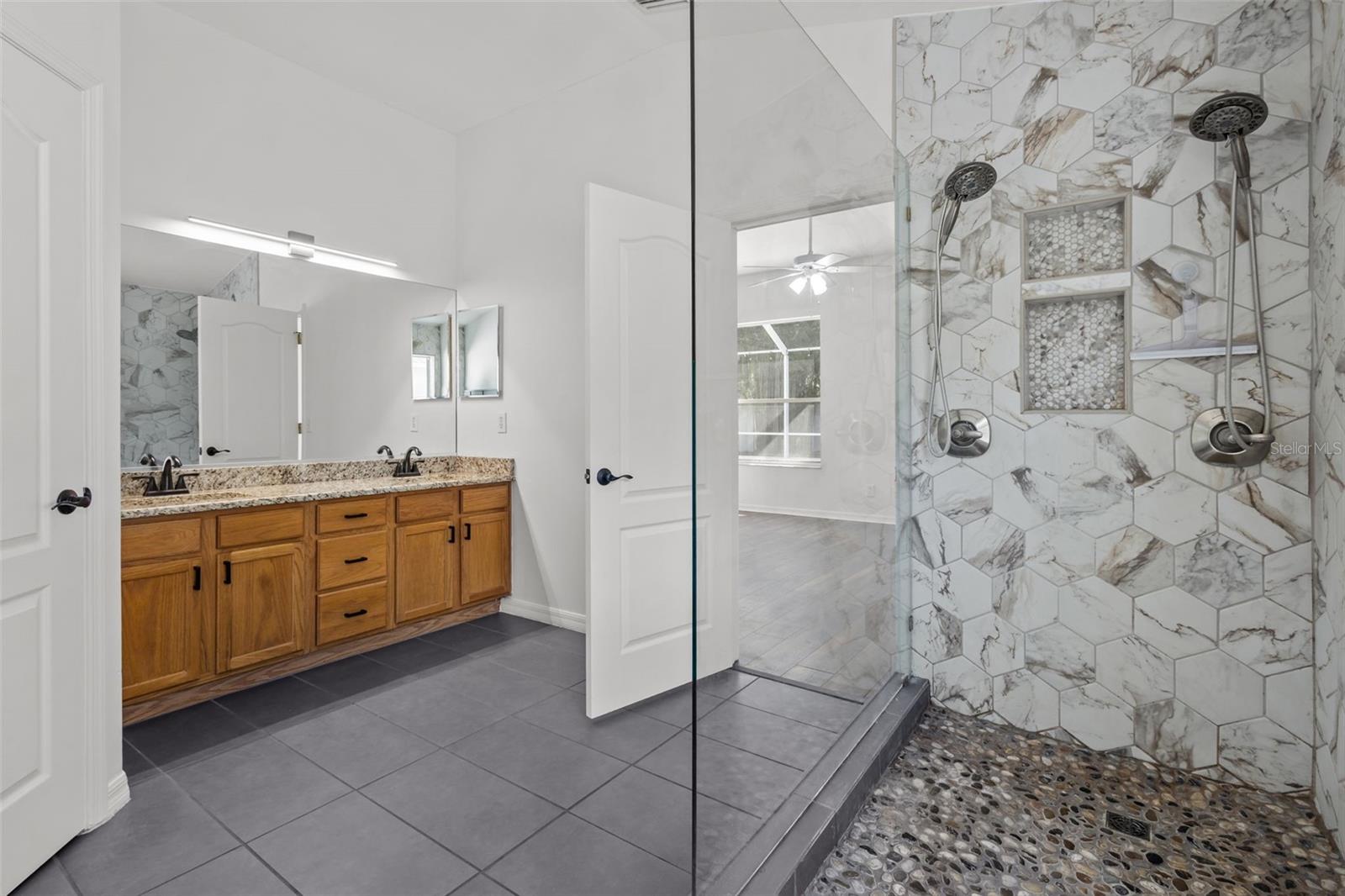 Primary bath