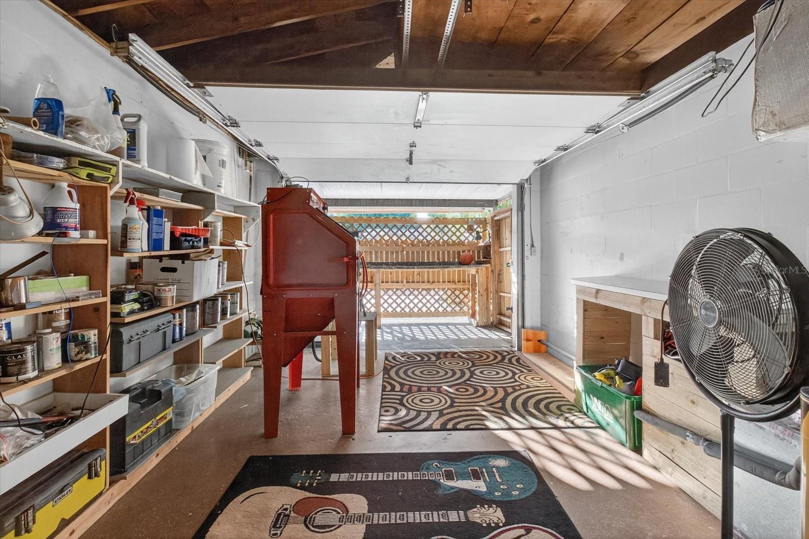 Garage