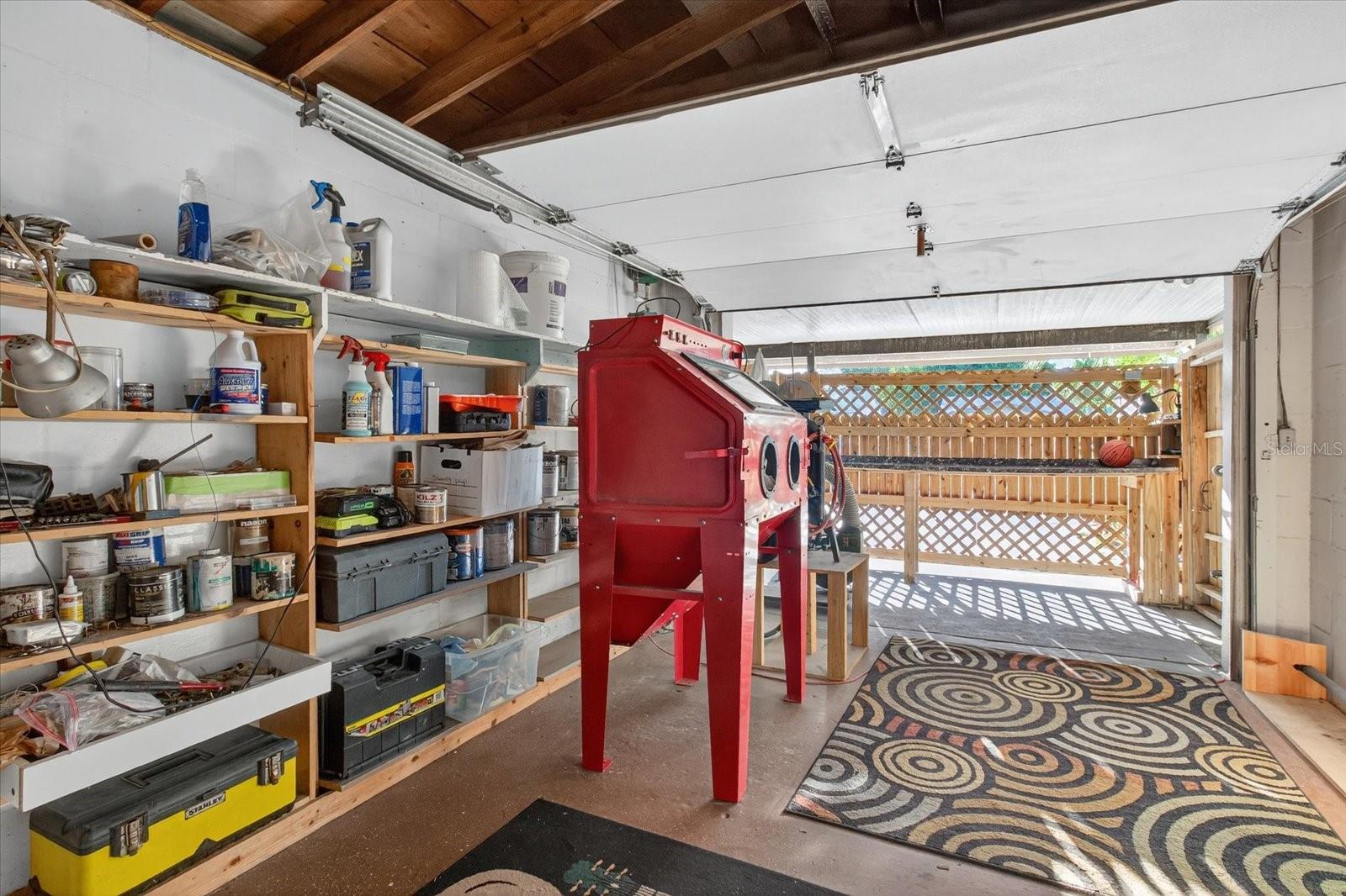 Garage