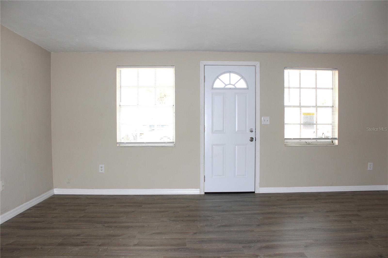 LICING ROOM