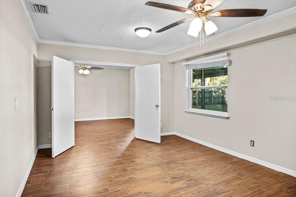 4th bedroom, double door entrance