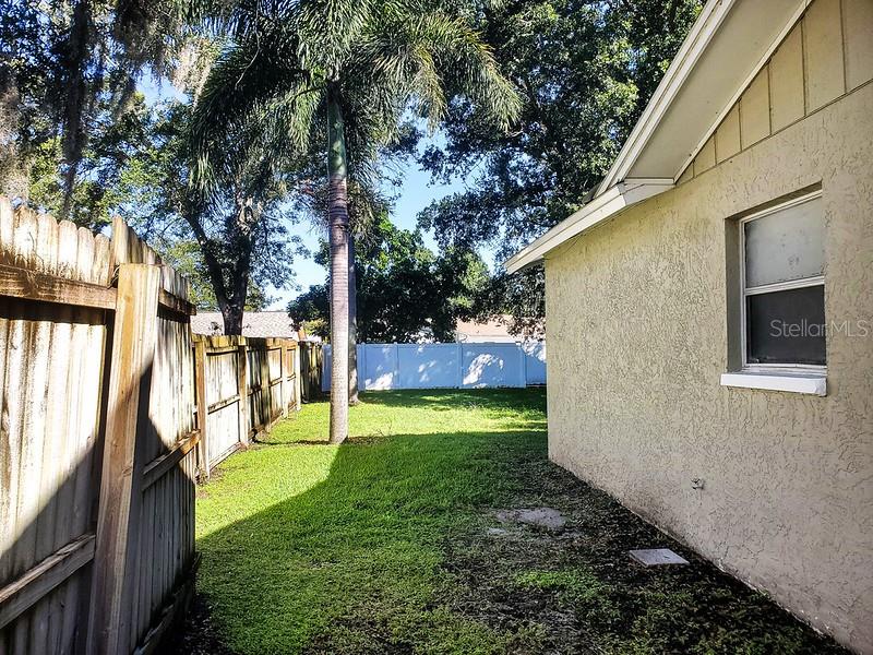 side yard