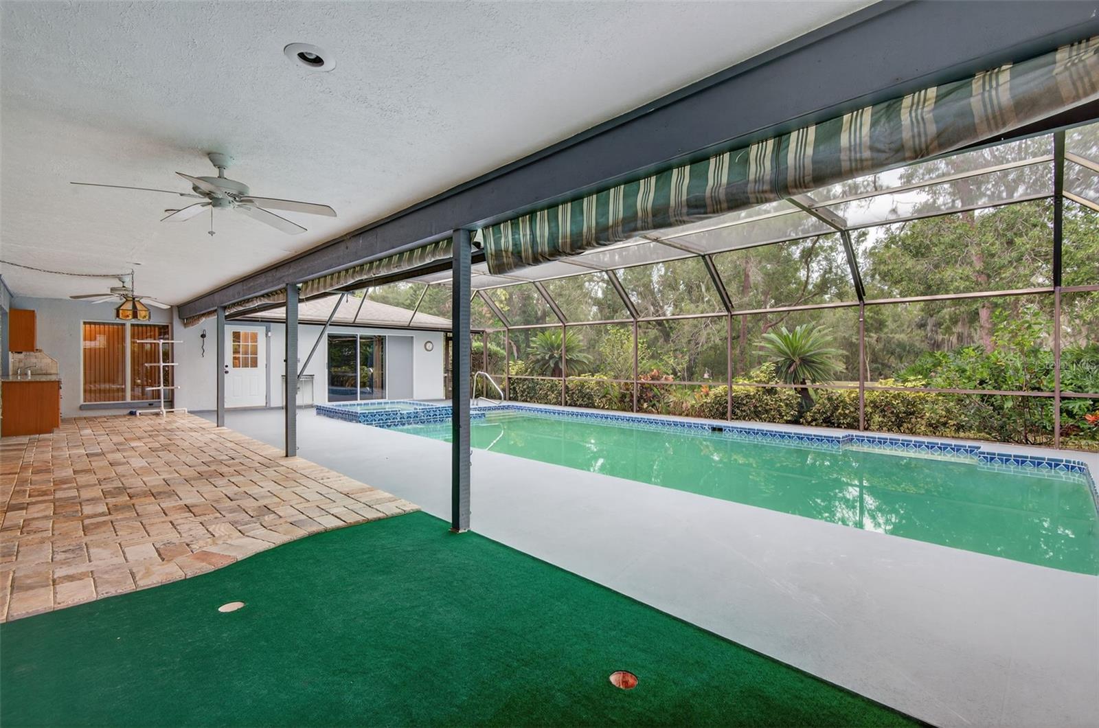 Pocket sliders open to spacious lanai.