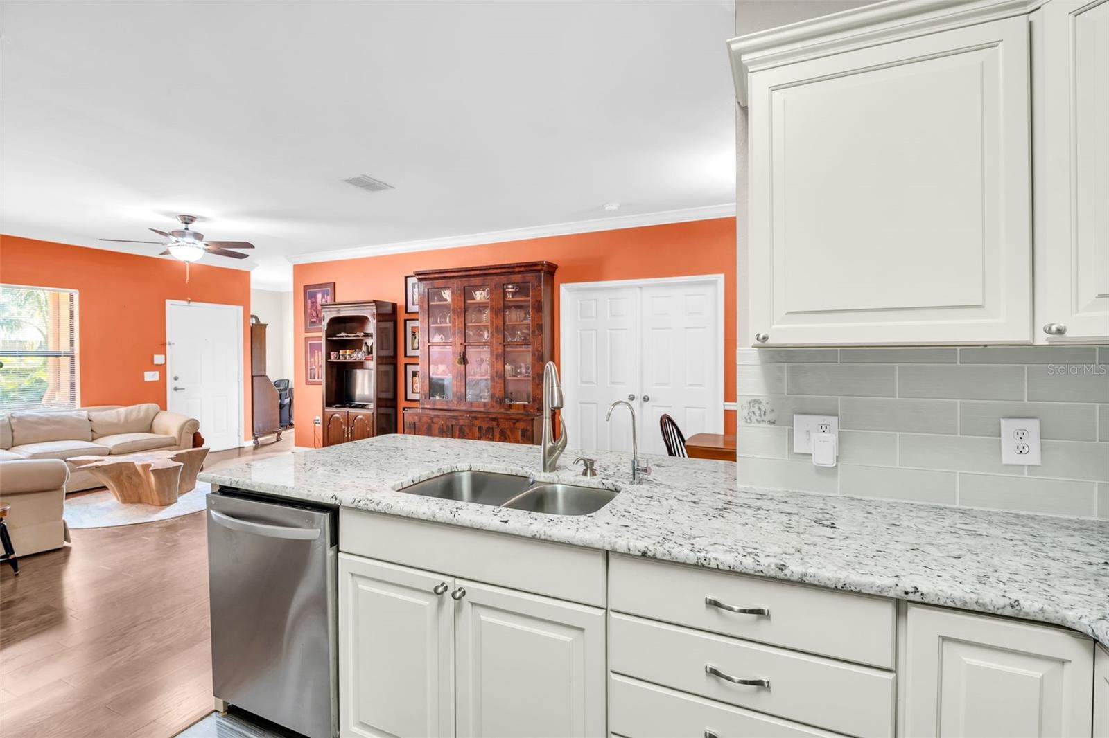 GRANITE COUNTERTOPS
