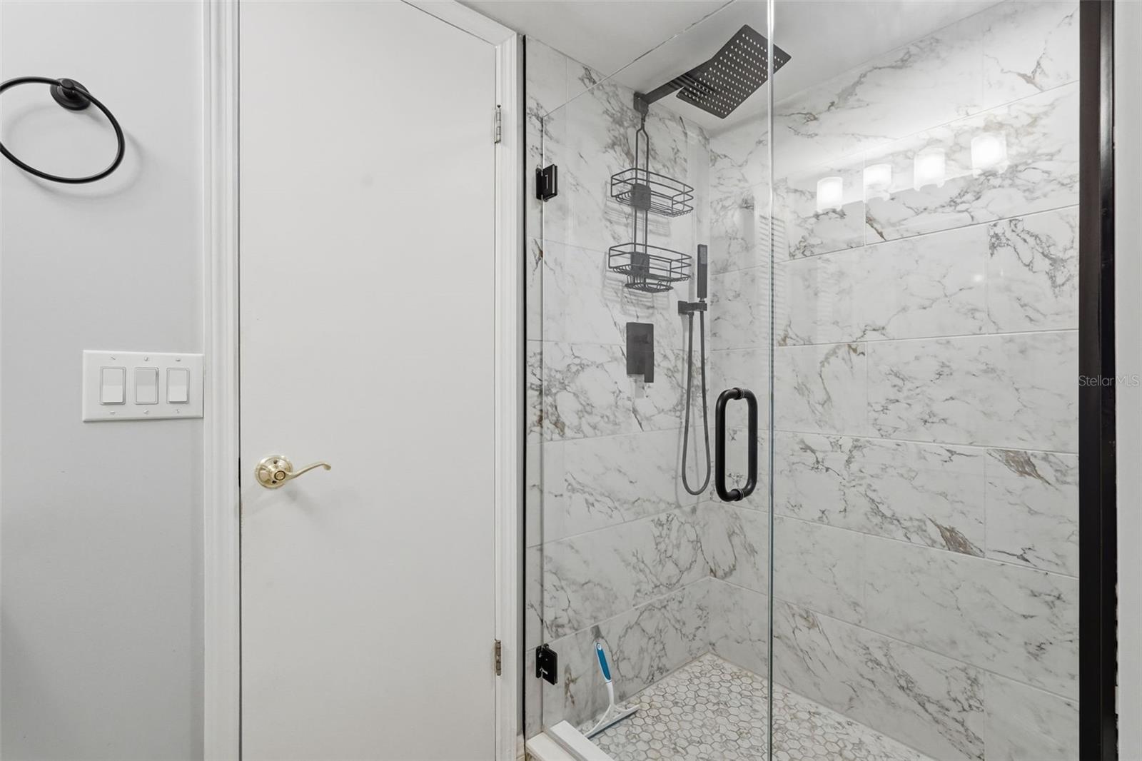 Beautifully updated Guest Bath