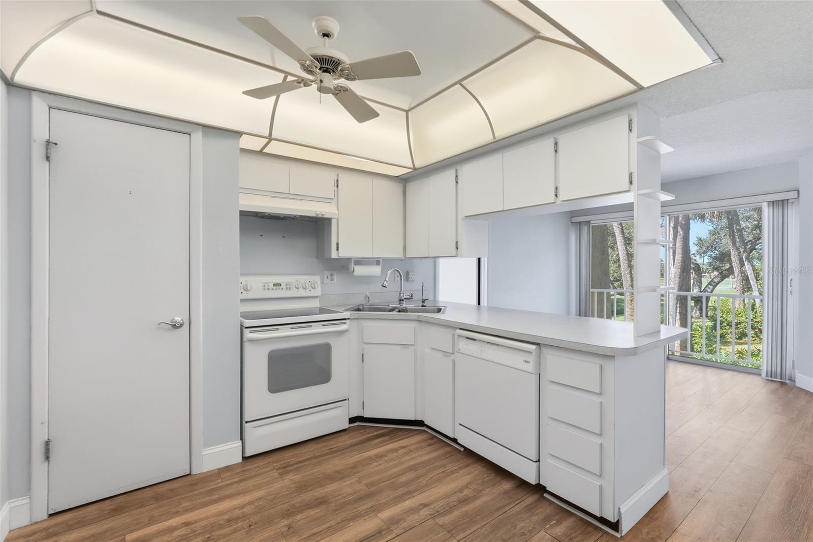 Kitchen - Ready for your personal touch
