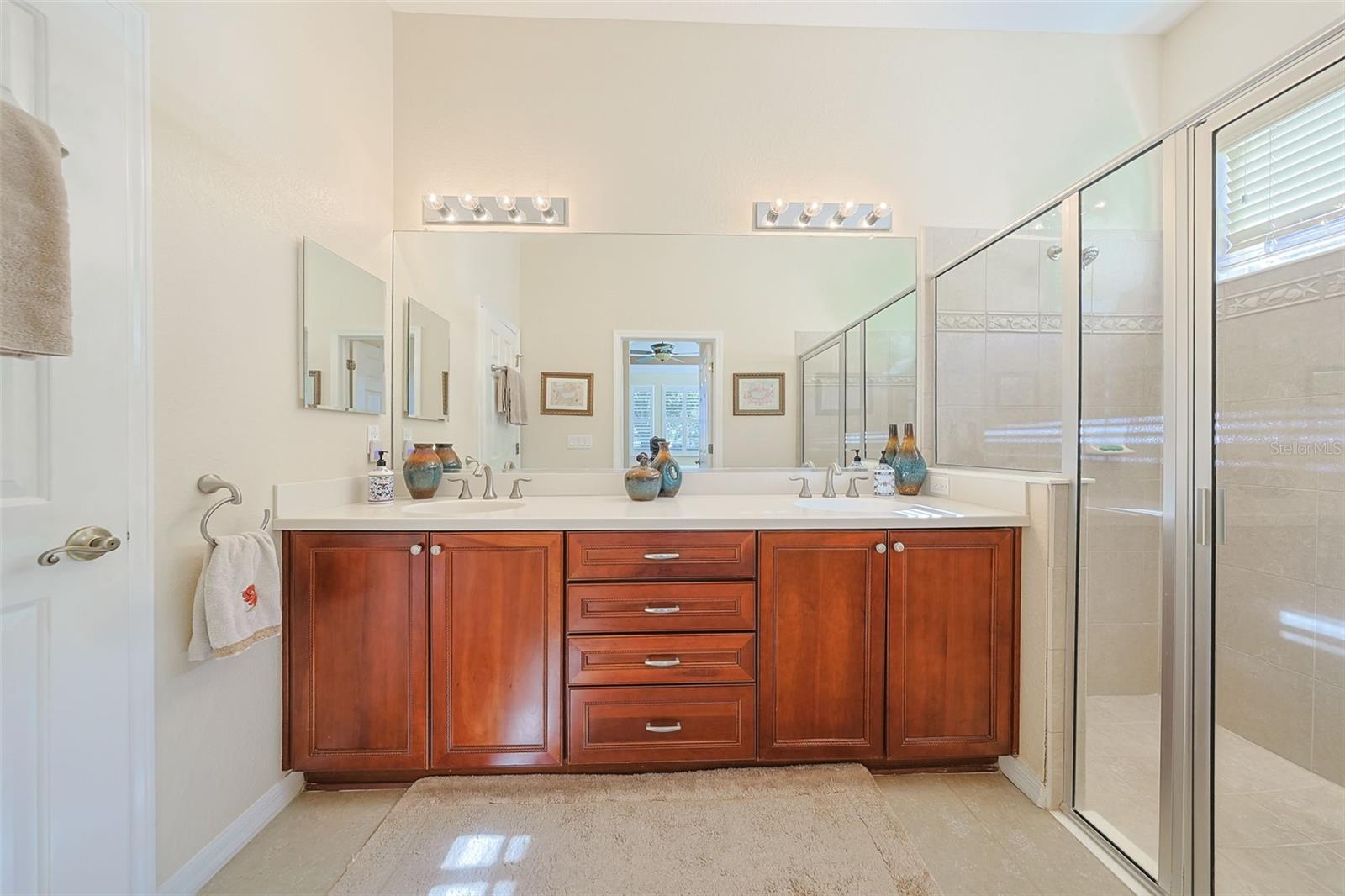 Primary Bathroom/Double Bowl Sink