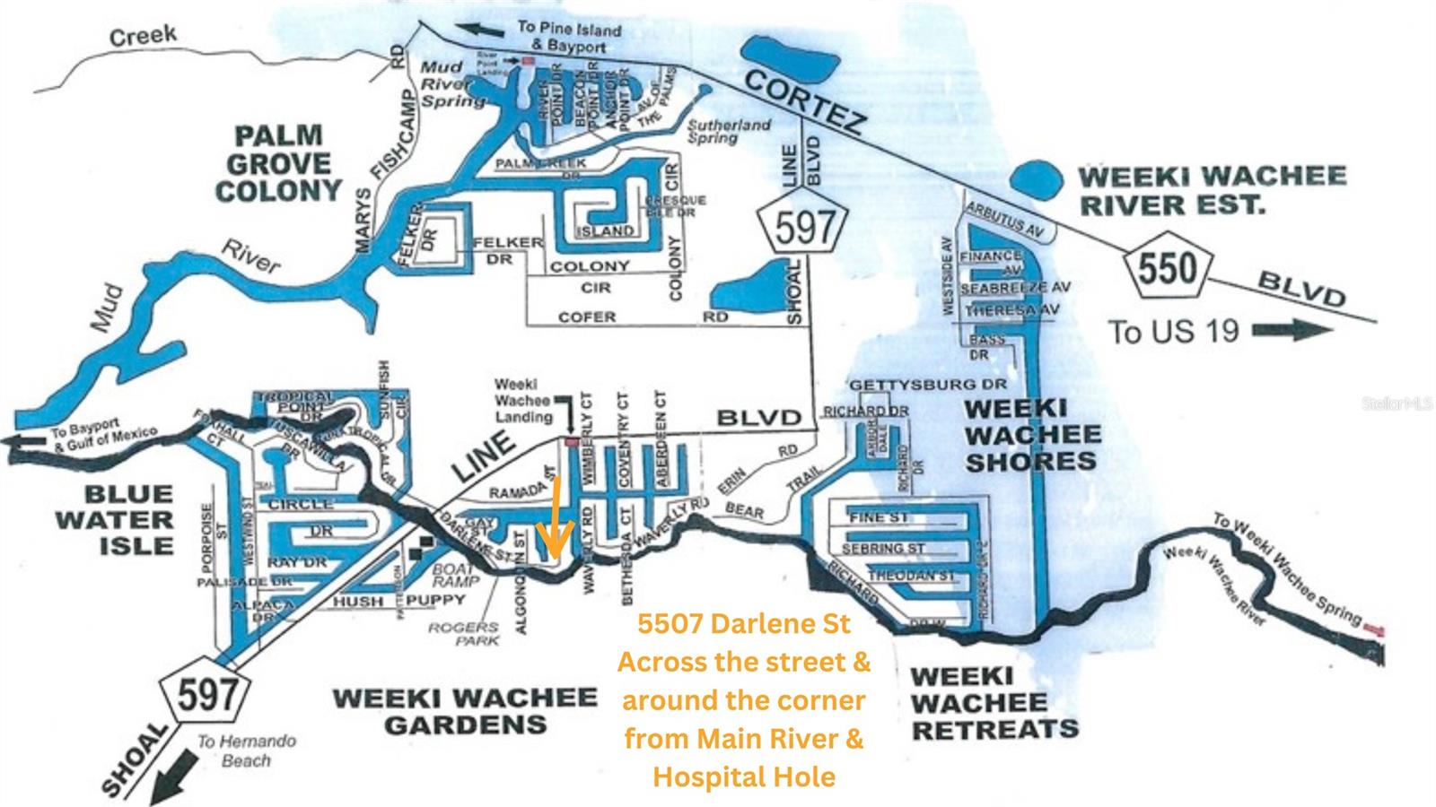 Walking Distance: Kayak Shack, Upper Deck Restaurant & Roger's Park