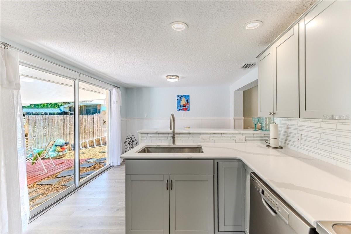 Quartz Counters