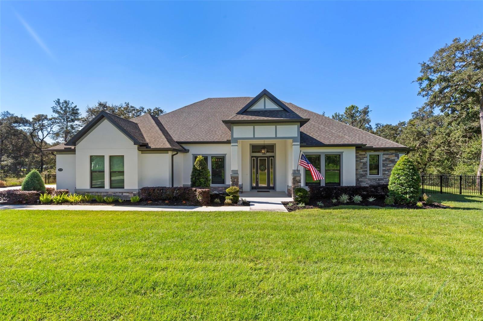 Gorgeous front elevation!
