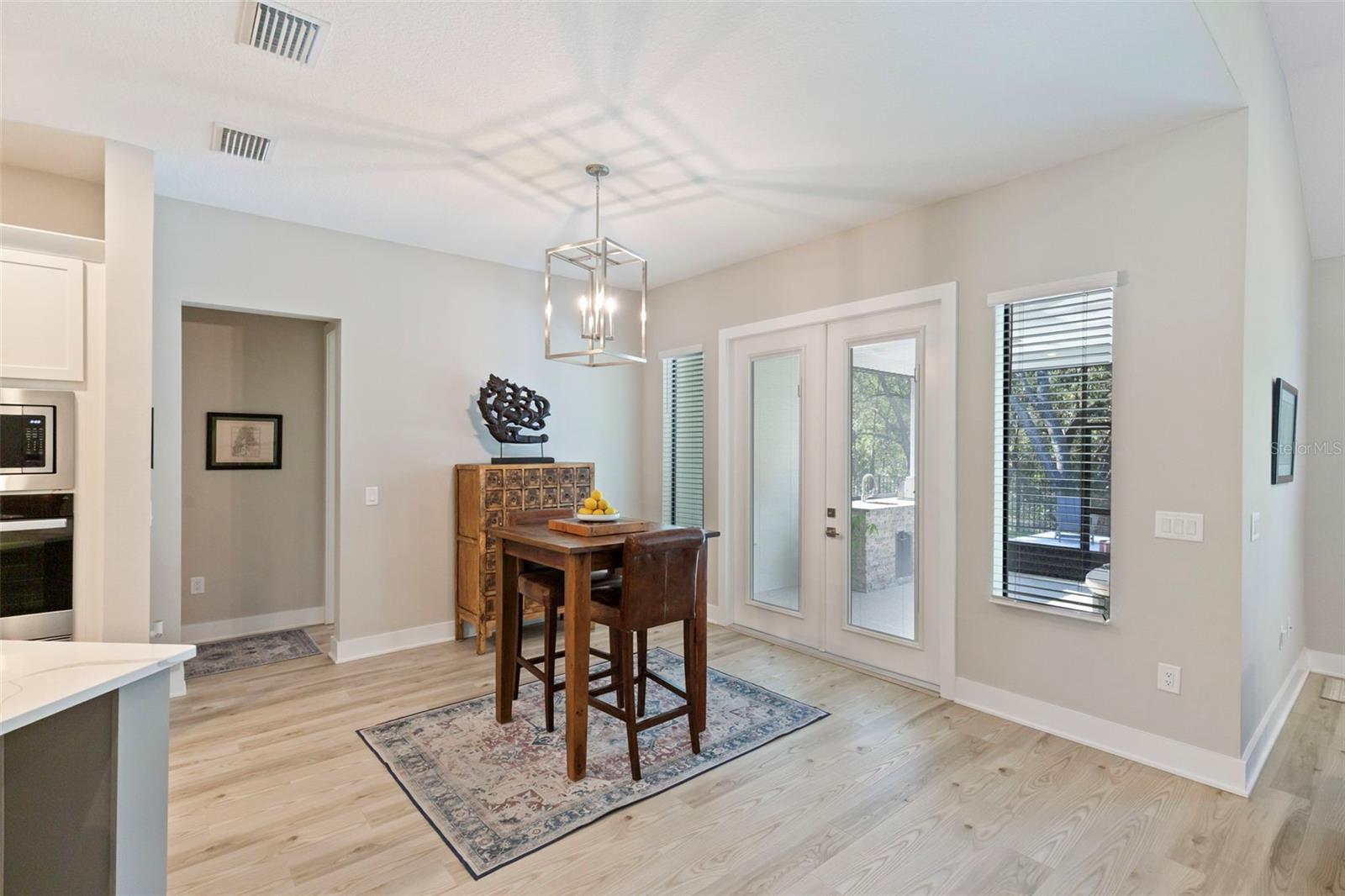 Breakfast nook