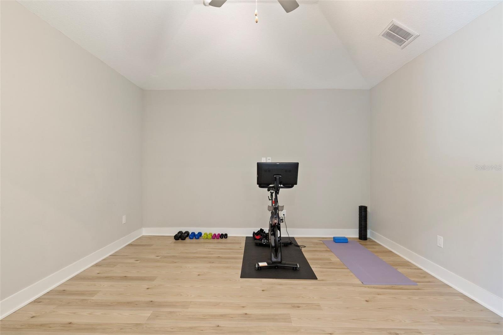 1st Floor flex space