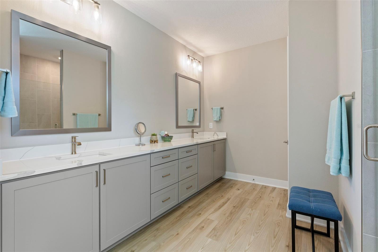 Large double vanity