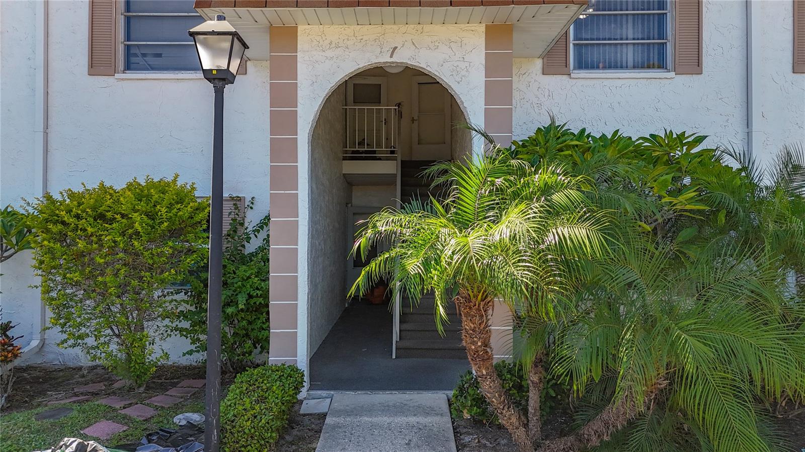 Wonderful 2nd Floor End Unit Condo