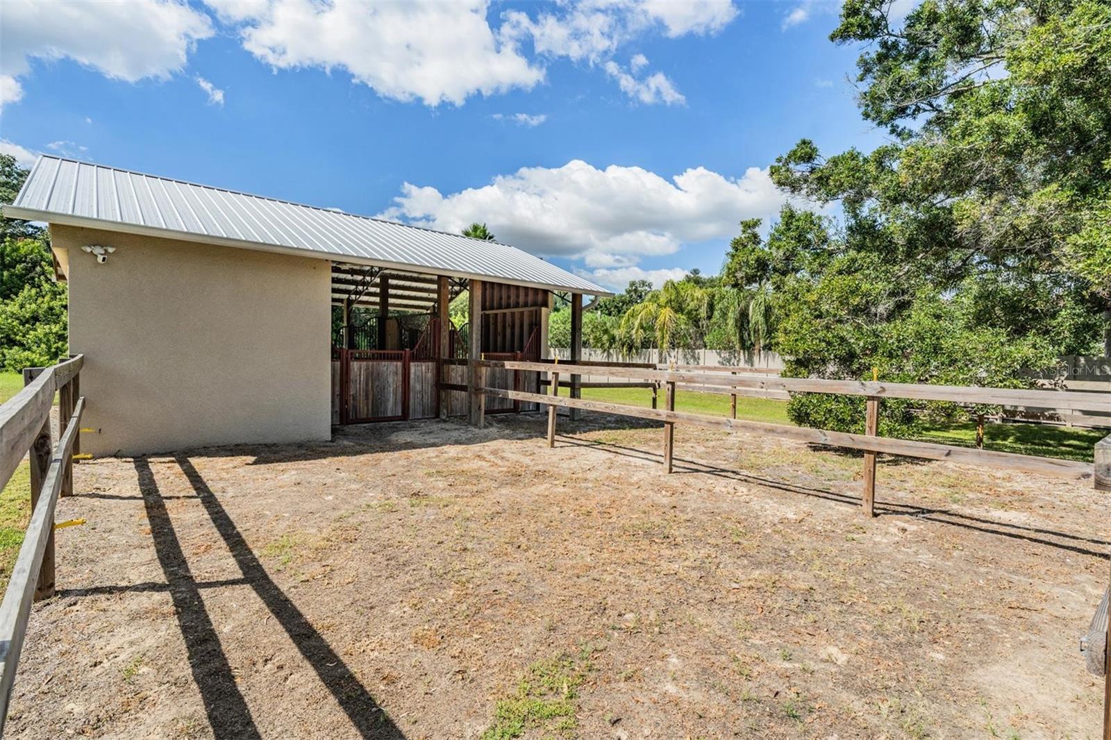 2 stall barn