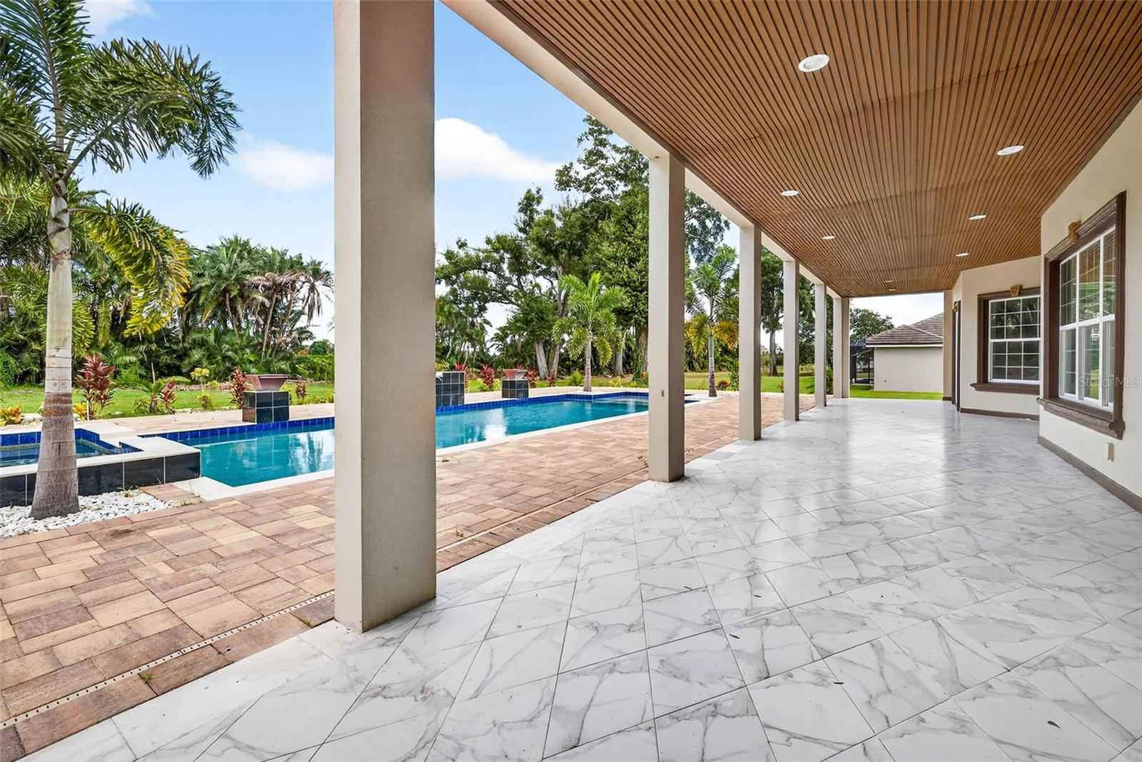 Pool & Rear Patio
