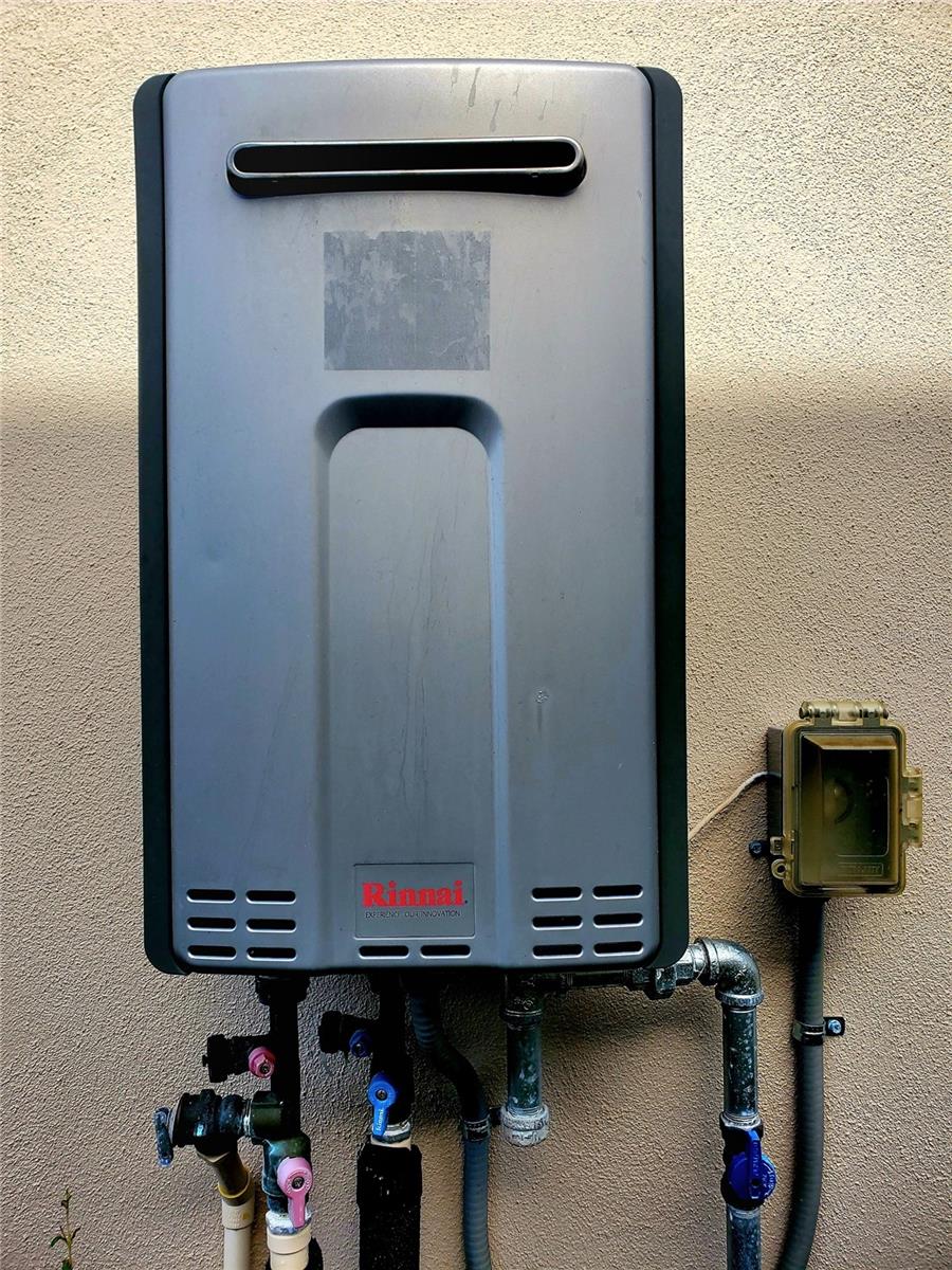 TANKLESS WATER HEATER