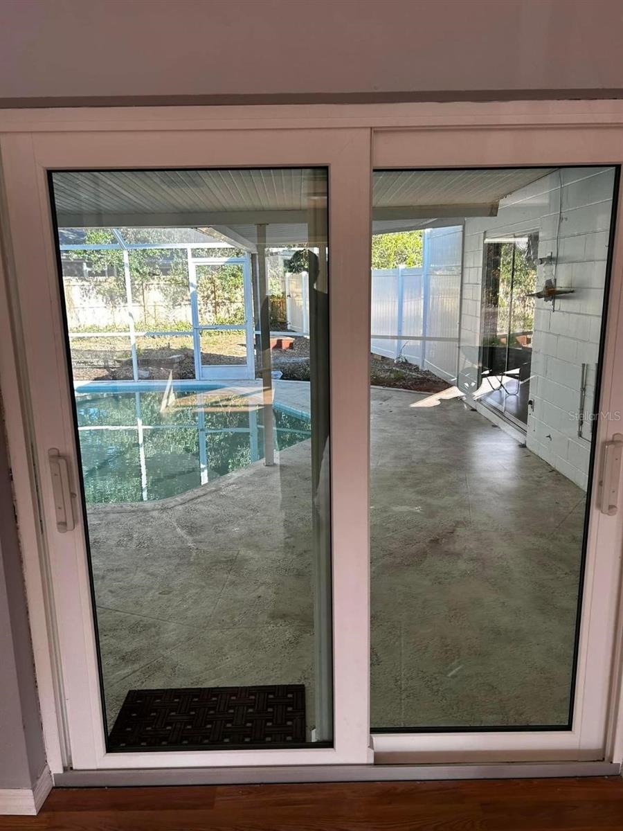 Sliding Door