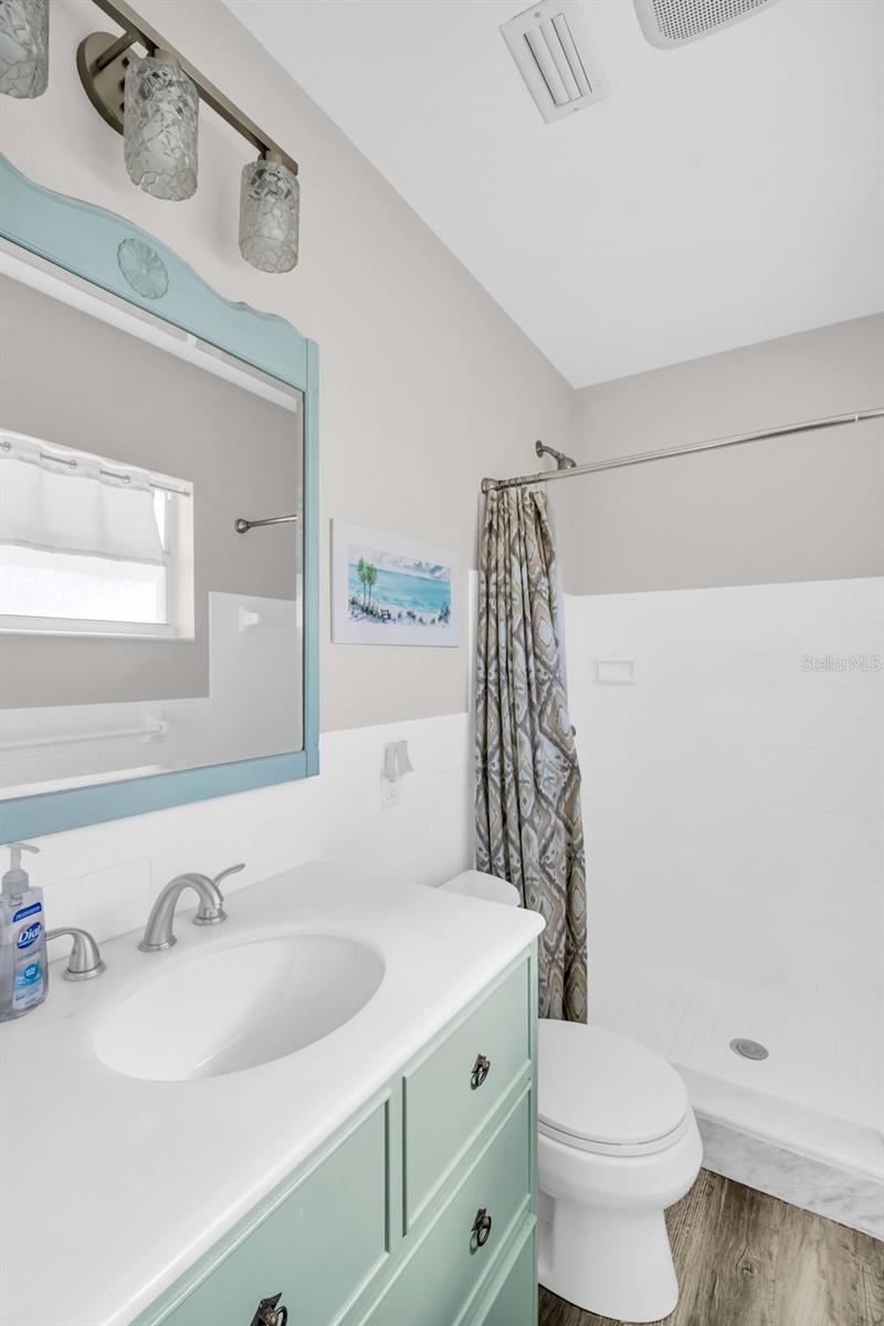 ensuite bath
