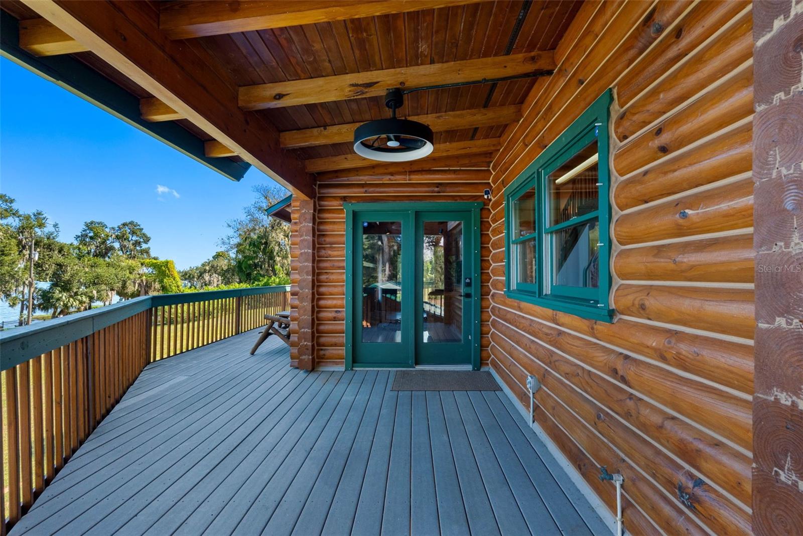 2nd floor Entry 11401 Thonotosassa Rd, Thonotosassa, FL