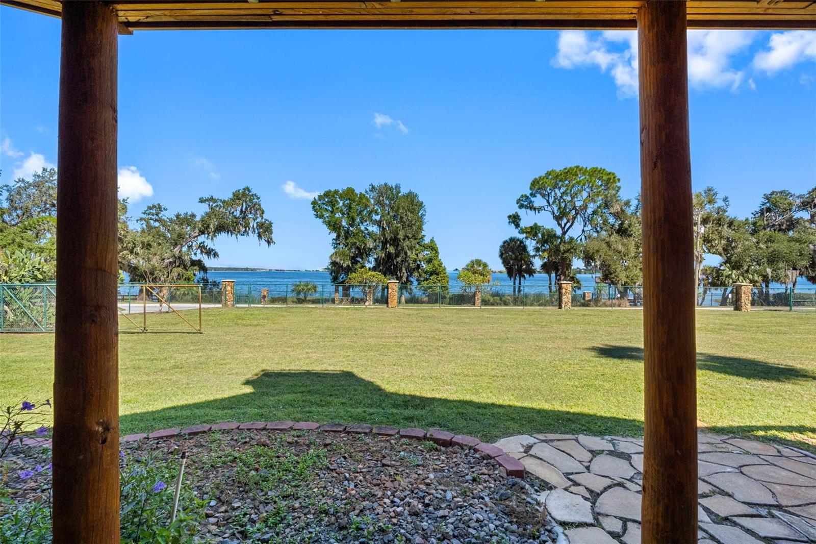 11401 Thonotosassa Rd, Thonotosassa, FL