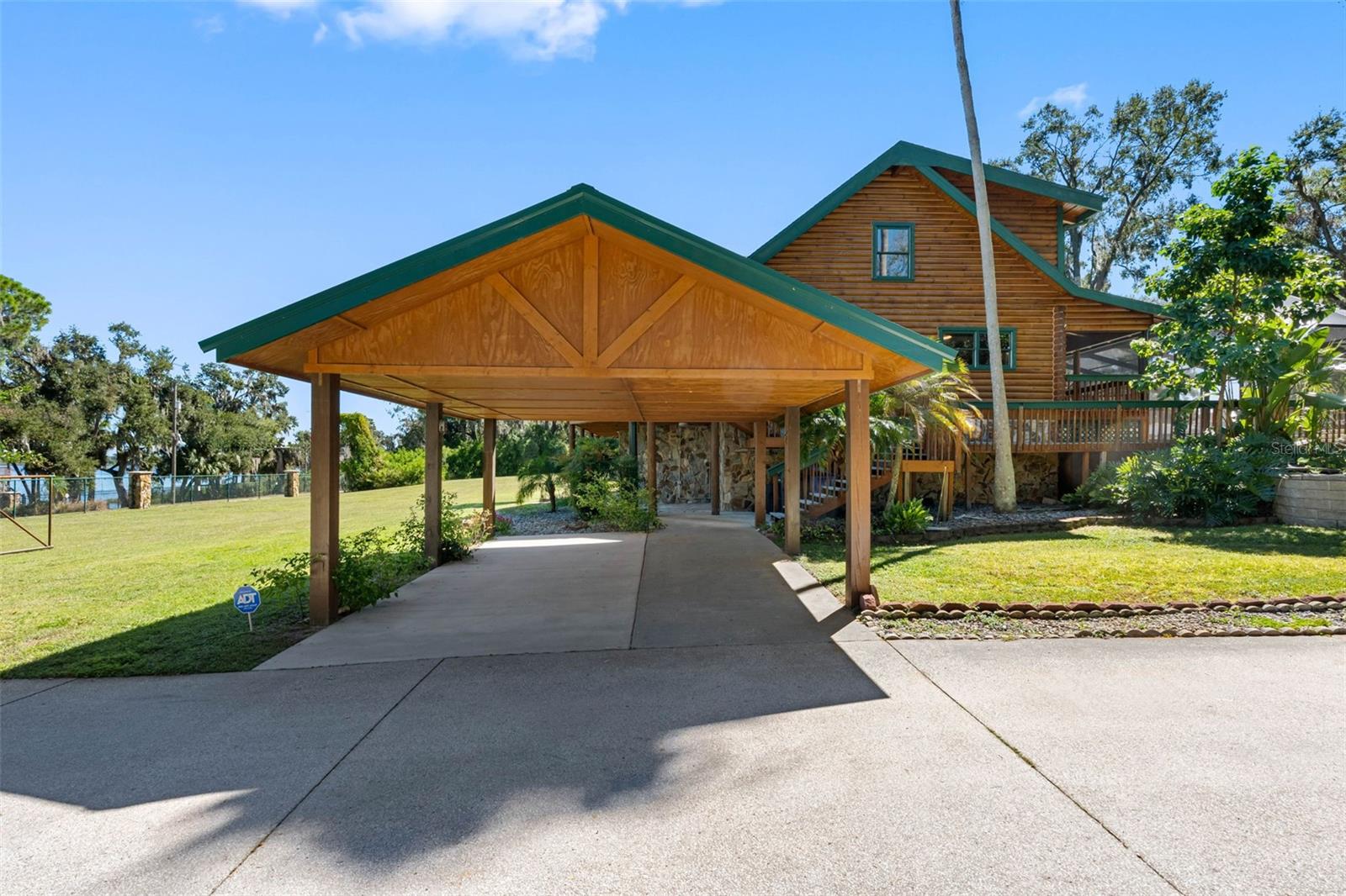 Carport11401 Thonotosassa Rd, Thonotosassa FL
